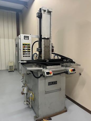5 Ton x 36" stroke, Ty-Sa-Man Miles #MBLD-10-36-60, 14" x 14" table, 20 HP, air operated automatic broach - Image 1