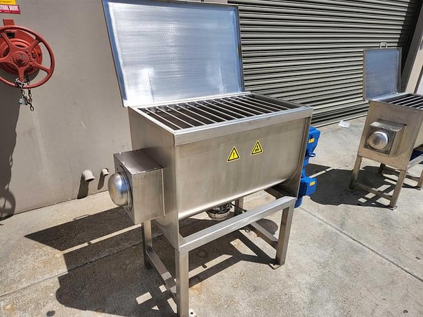 5 cu.ft. 304 Stainless Steel ribbon mixer, 3 HP, new, uused, 2 yr warranty - Image 2