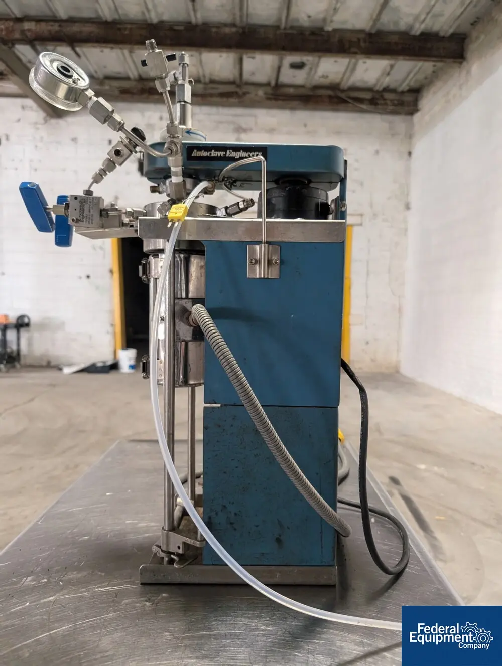 Autoclave Engineers, reactor, 300 mL, 316 stainless steel cosntruction, with agitator drive - Image 3