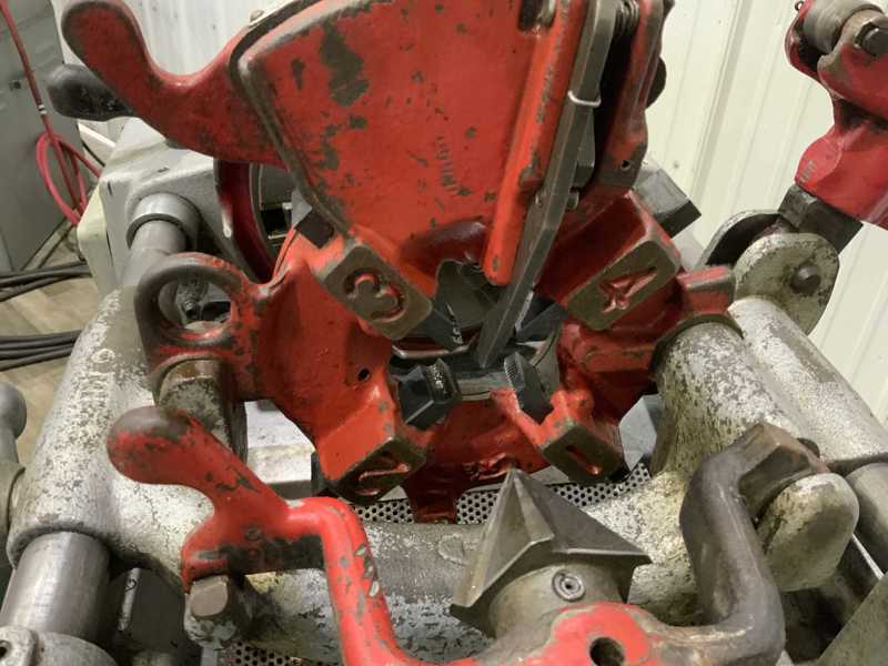 1/2" - 2" Rex #6390, pipe & bolt threader, 5" carriage travel, 3 die heads, 1/2 HP, serial #901387 - Image 3