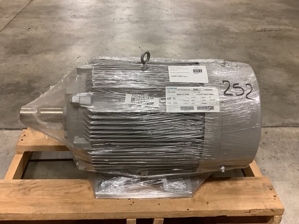 75 HP 1185 RPM Siemens, Frame 405T, TEFC, ball bearing, 230/460 Volts, new - Image 1