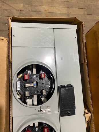800 Amps, Eaton #3MM312RRL, Meter Stack 800A Max 125A Branch 208Y/120V 3PH 3 Socket - Image 3