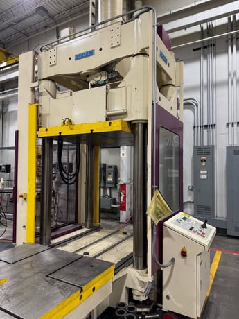 110 Ton, Reis #TUS-130, Fitting Press, 67" Stroke, 53.5" x 35.4" Clamping Platen, 2004 - Image 4