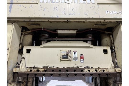 180 Ton, Minster #P2H-160G, high speed straight side double crank press, 5.9" stroke, 23.6" Shut Height - Image 5
