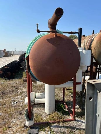 500 Gal., Fabricorp LLC, Horizontal Ammonia Recirculator, 36" diameter x 90" L, 250 PSI @ 250&deg;F, 2002 - Image 4