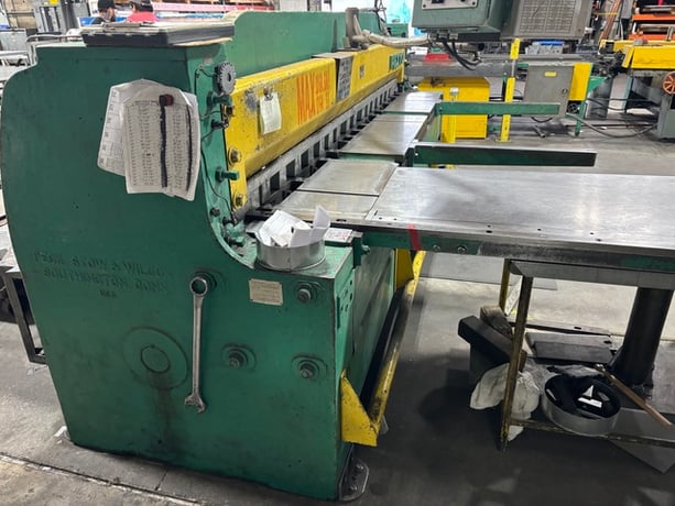 10 gauge x 10' Pexto #10-U-10B, mechanical power squaring shear, 24" front operated power back gauge - Image 3