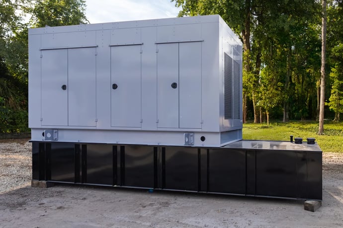650 KW MTU #650RXC6DT2, generator, weatherproof enclosure, 277/480 Volts, 922 hours, 2008, #091419 - Image 2