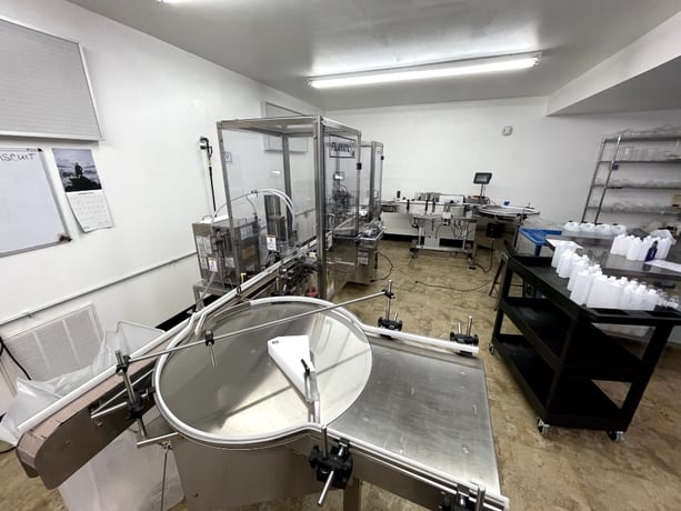 Filamatic #Pro-Line-Econofil, bottler w/ labeler & accumulation table, compressor included - Image 8