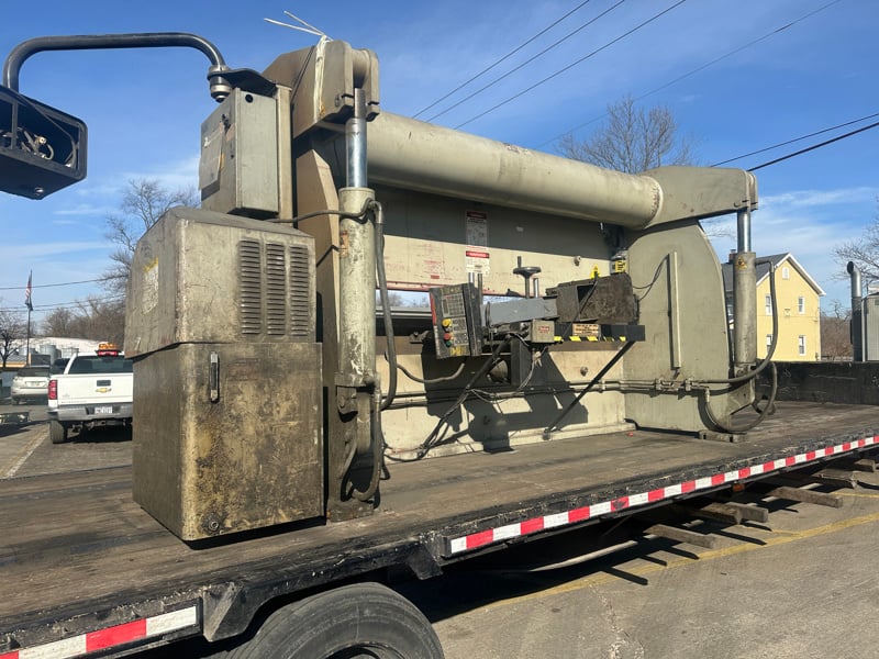 175 Ton, Accurpress #717512, hydraulic press brake, 12' overall, 124" between housing, 8" stroke, 20 HP, 1996 - Image 2