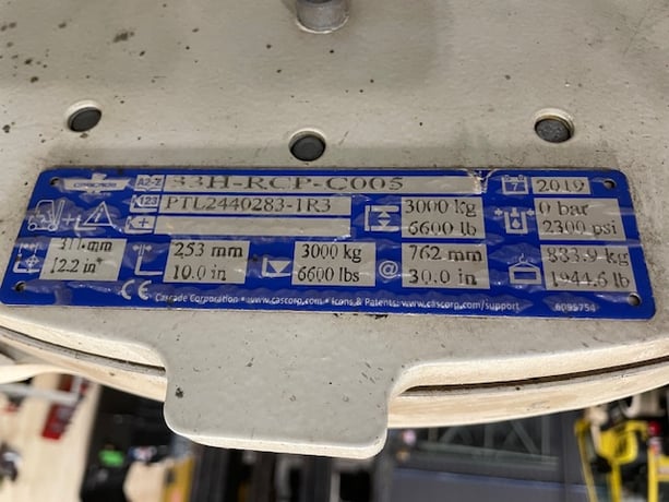 Cascade #33H-RCP-C005, 60" diameter roll clamp, 2300 psi, serial #PTL2440283-1R3, 2019 - Image 3