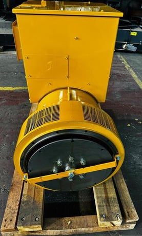 250 KW, Alternators / Genends, 480 Volts, Frame 46.2, 2021 (5 available) - Image 2