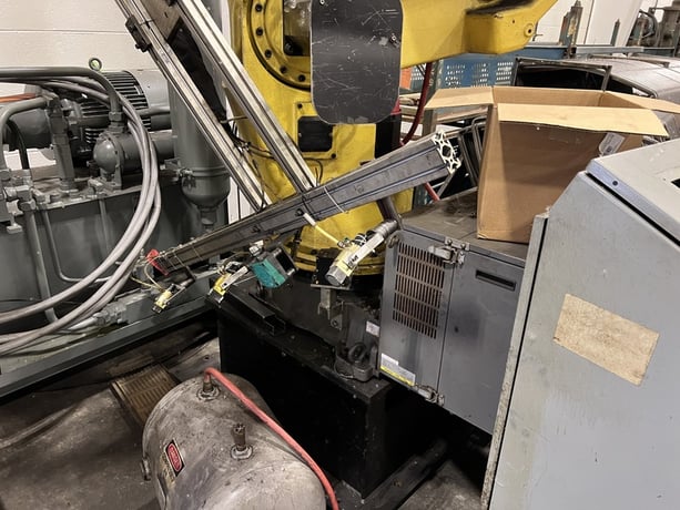 Fanuc, S-420iF, 6-Axis robot, R-J2 controller, 120 kg payload, floor mount - Image 5
