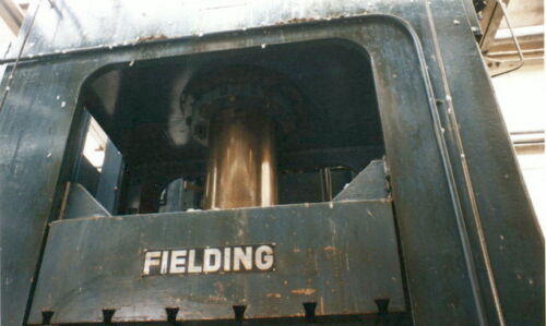 300 Ton, Fielding, Hydraulic Press, Downstroke, 48" Stroke, 96" Daylight, 48" Shut height, 48" L-R x 41" F-B - Image 1