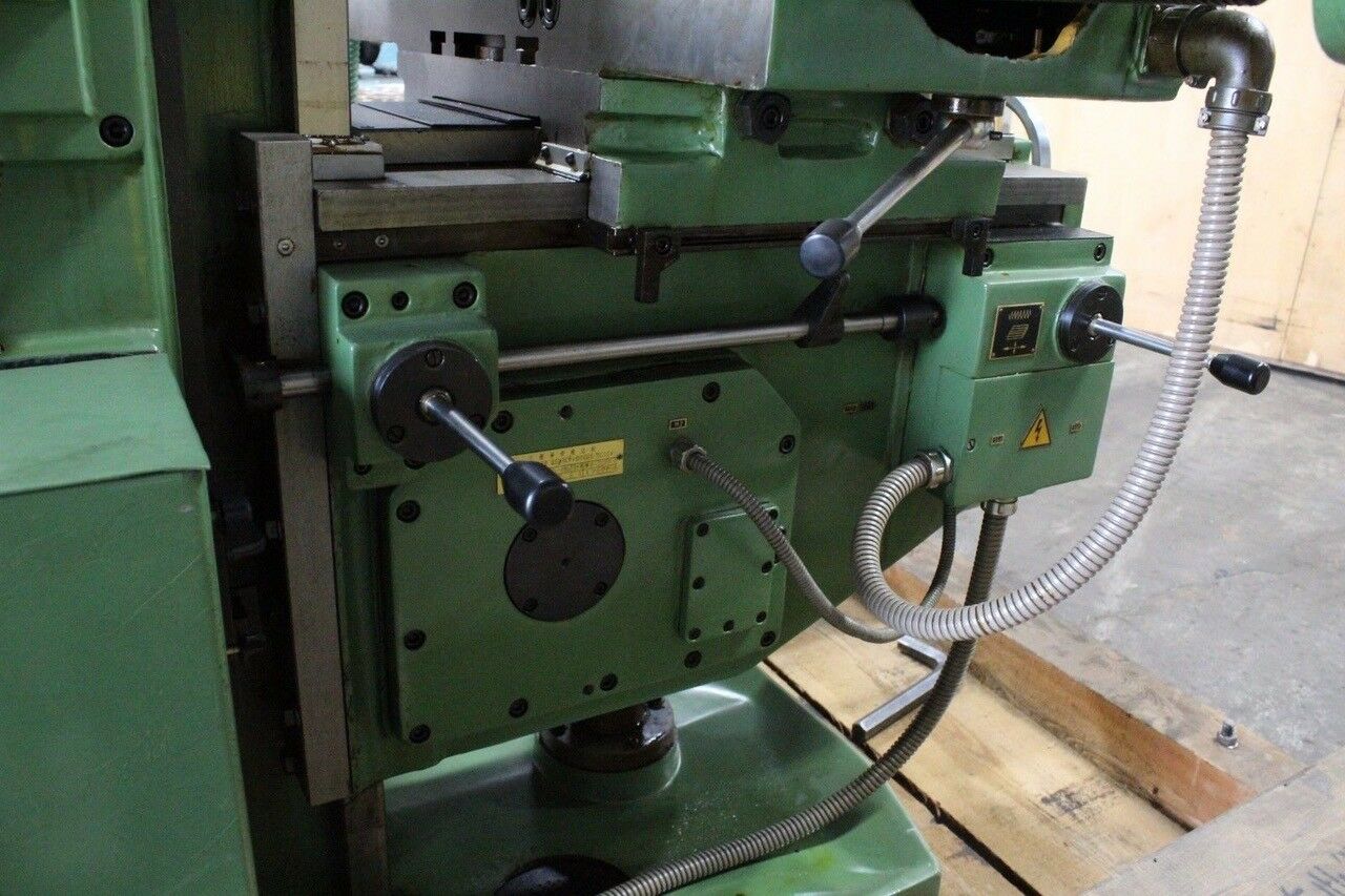 Horizontal Milling Machine, 13" x 52" Table, 45 deg. Table Swivel angle, 18 Spindle Speeds, 30-1500 RPM, 220 V - Image 2