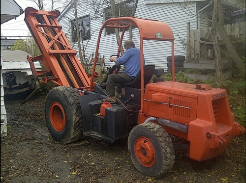 6000 lb. Champ, Forklift, Hi-Lift, Tractor Tires, towable, 25'-30' Lift height, double Mast, 12 V - Image 8