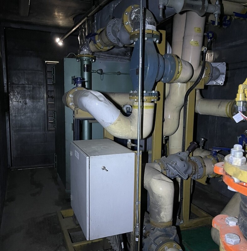1450 KW Caterpillar #3516BHD, diesel generator, skid mounted, 4160 Volts, 24283 hours, 2008 - Image 7