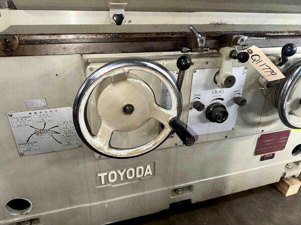 12" x 20" Toyoda #GOS32X50, cylindrical grinder, 16" wheel, 5 HP, coolant system - Image 3