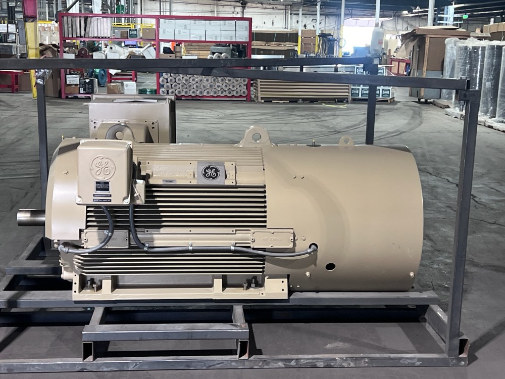 900 HP 1800 RPM General Electric, Frame 5809/10, TEFC, Ball Bearing, 1.15 service factor, 2300/4160 Volts - Image 5