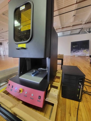 Keyence #MD-U1012C, 3-Axis, 355 nm wavelength, 3 watt/40 KHz output, 4.92" x 4.92" x 1.65"marking area, low - Image 4