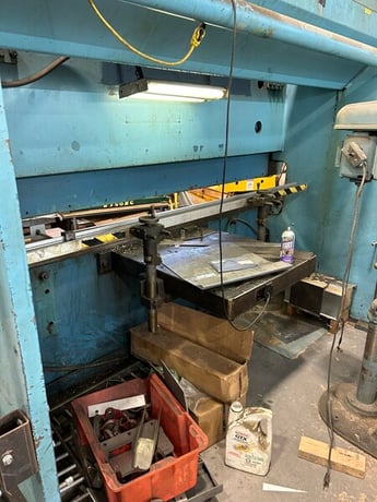 70 Ton, Allsteel #70-10, Hydraulic Press Brake, 10' overall, 102" between housing, 6" stroke, 15" Shut - Image 2