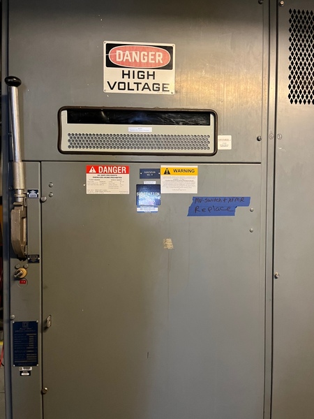 2000 KVA 12470 Pri. 480/277 Sec., Square D, dry type N-1 with 600 amp 15 kv fusible switch - Image 2