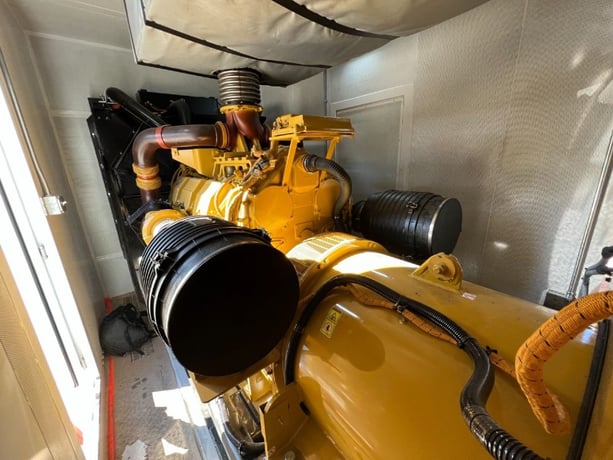 1000 KW Caterpillar #C32, diesel generator, standby, 277-480 Volts, 5 hours, new surplus, 2021 - Image 5