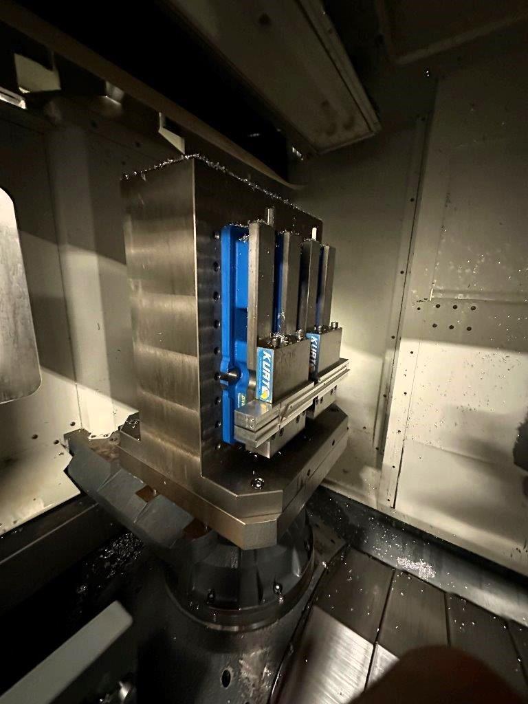 Haas #EC-500, horizontal machining center, 70 automatic tool changer, 32" X, 25" Y, 28" Z, 8100 RPM, #40, 30 - Image 5