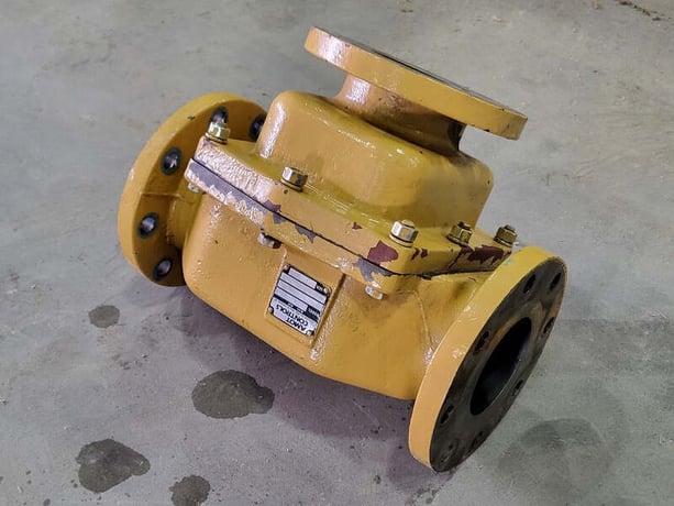 Caterpillar #158-3396, regulator, new surplus - Image 1