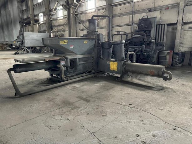 Harris #TGS-57, Metal Baler/briquetter, 90" L x 34" W x 24" D charging box, 12" width X 10" T X Variable - Image 3