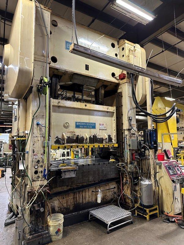 200 Ton, Brown & Boggs #SS2-200-72-42, straight side double crank press, 10" stroke, 24" Shut Height, 10" - Image 1
