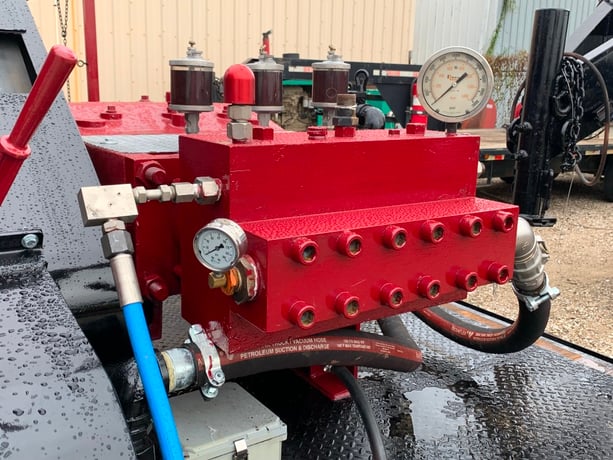 30 GPM @ 15000 psi, Gardner Denver #TY375M, hydrotest trailer - Image 2