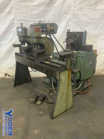 100 Ton, Whitney #790-AX6, flange hydraulic punch, 6-1/4" throat, 1-5/8" stroke, 10 HP (2 available) - Image 1