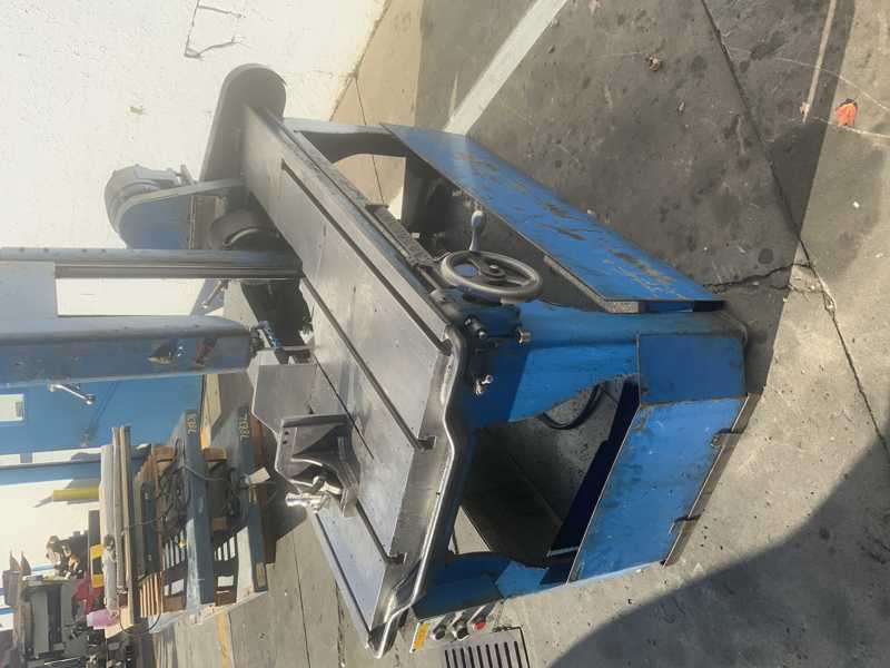 18" x 18" Marvel #8, vertical band saw, 14' 6" x 3/4" blade, power feed, 45° head tilt, 1 HP - Image 4