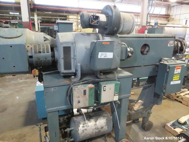 2.5" Gloucester #2522, single screw extruder, R2, 32:1 L/D, 72" centerline height, 10.73:1 gearbox ratio - Image 3