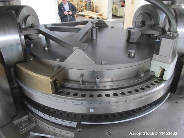 Korsch #XL-800, rotary tablet press, 87 station, 2002 - Image 10