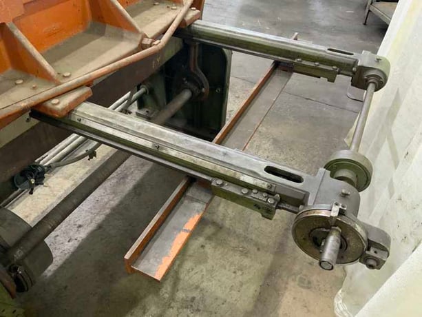 12 gauge x 4' Wysong #1048, power squaring shear, 24" manual back gauge, 8 hold downs, 3 HP - Image 6