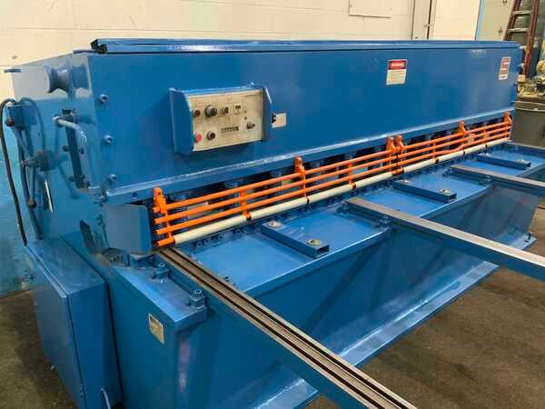 1/4" x 10' Summit #10x1/4, hydraulic squaring shear, 12" throat, 13 hydraulic hold downs, 15 HP - Image 3