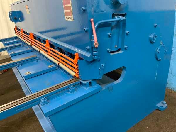 1/4" x 10' Summit #10x1/4, hydraulic squaring shear, 12" throat, 13 hydraulic hold downs, 15 HP - Image 8