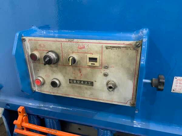 1/4" x 10' Summit #10x1/4, hydraulic squaring shear, 12" throat, 13 hydraulic hold downs, 15 HP - Image 10