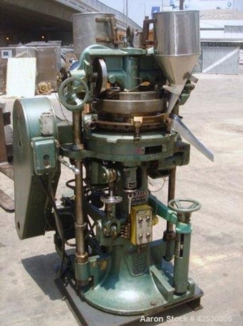 2.5 Ton, Stokes #BB2, Rotary Tablet Press, 27-Station, 725-1400 tablets/min., 5/8" tablet diameter, 11/16" - Image 3