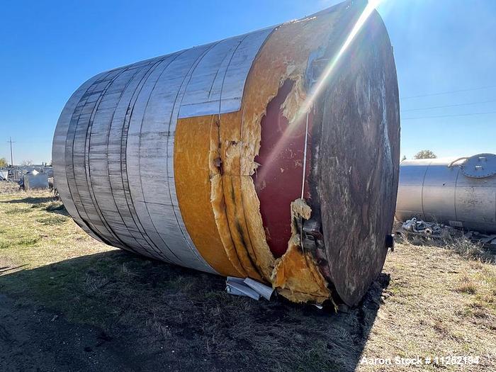 10000 gallon 144" x 144", Carbon Steel Tank, flat bottom, dished top, insulated - Image 4