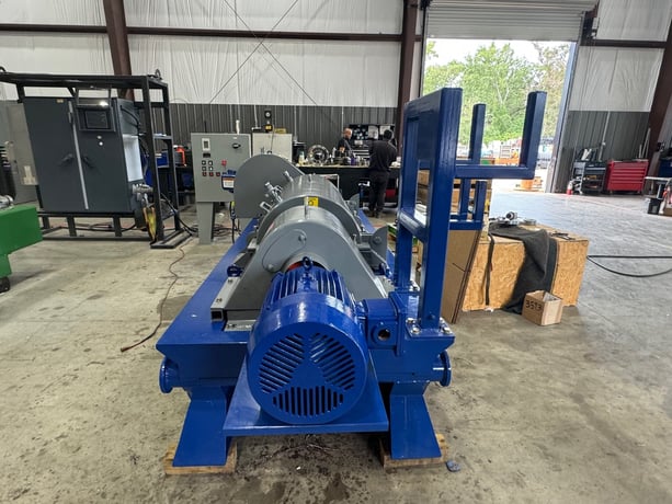 18" x 50" United #SS1000, decanter centrifuge, 60 HP, 80:1 gearbox, 5° beach - Image 2