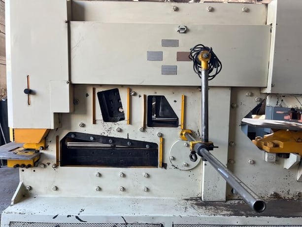 8" x 8" x 3/4" Geka #Hydracrop-165/S, ironworker, 185 ton, 24" throat, 2002 - Image 8