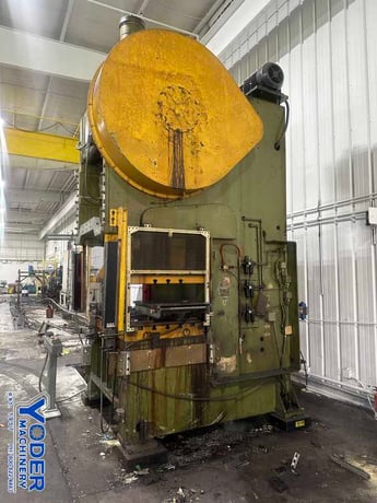 200 Ton, Minster #G2-200-72 Fixed Base, gap frame press, 8" stroke, 30" Shut Height, air clutch & brake - Image 3