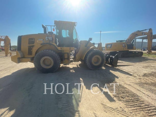 Cat 950M QC, Wheel Loader, 830 hours, S/N: J1S04330, 2022 - Image 2