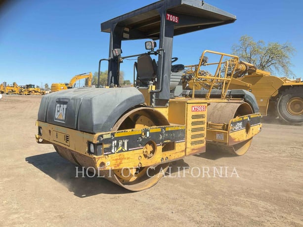Caterpillar CB-634D, Twin Drum Roller, 721 hours, S/N: CDF00294, 2002 - Image 3