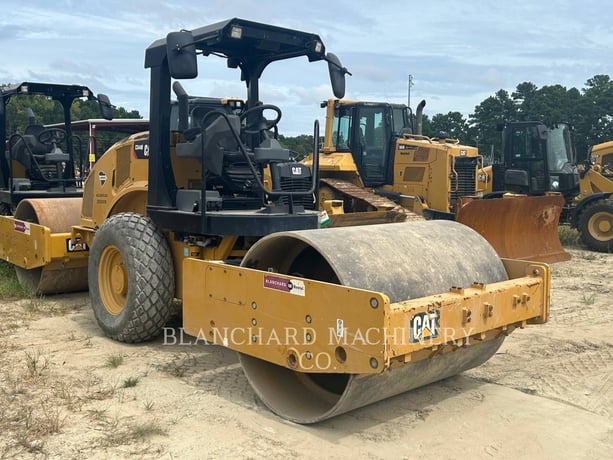 Caterpillar CS44B, Vibratory Single Drum Smooth, 1169 hours, S/N: 4G300528, 2021 - Image 2
