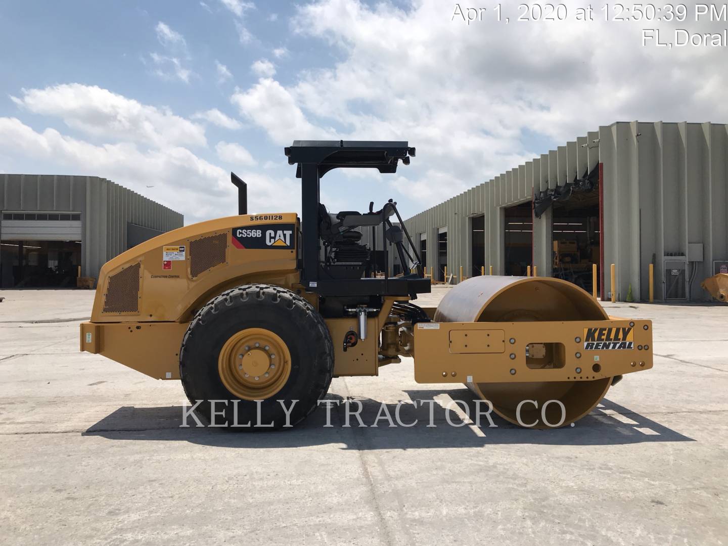 Caterpillar CS56B, Vibratory Single Drum Smooth, 1917 hours, S/N: S5601128, 2019 - Image 2