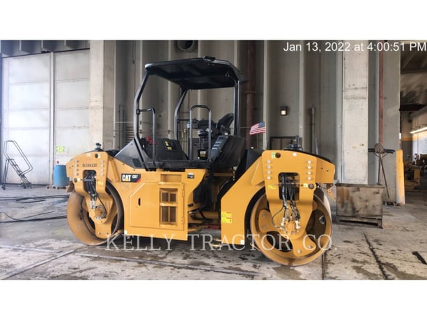 Caterpillar CB 7, Twin Drum Roller, 2417 hours, S/N: EL500235, 2019 - Image 1