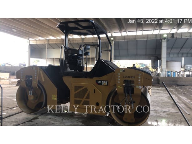Caterpillar CB 7, Twin Drum Roller, 2417 hours, S/N: EL500235, 2019 - Image 2